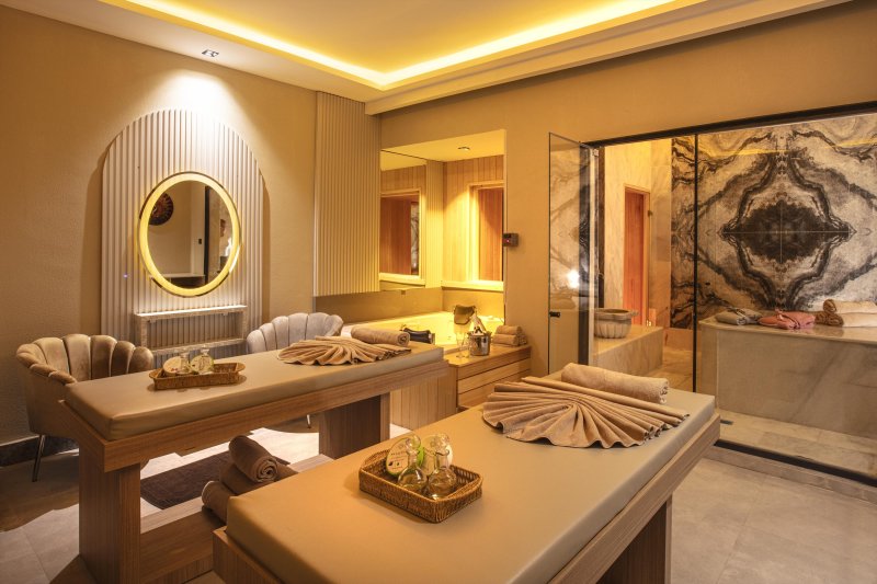 Kusadasi utazás Ramada Hotel & Suites Kusadasi