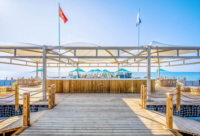 Belek utazás Regnum The Crown