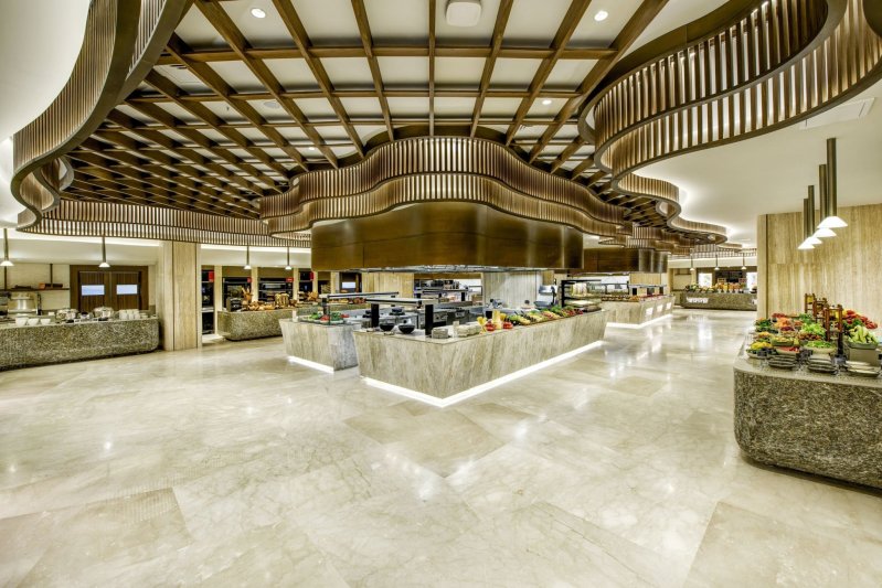 Belek utazás Regnum The Crown