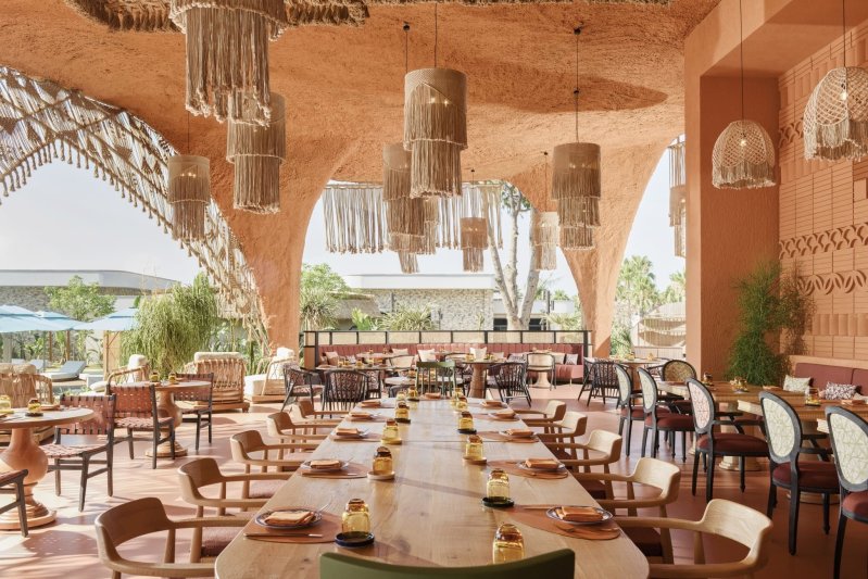 Belek utazás Regnum The Crown