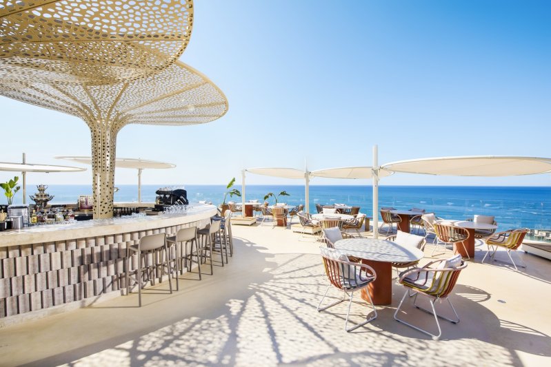 Belek utazás Regnum The Crown