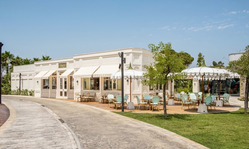 Belek utazás Regnum The Crown