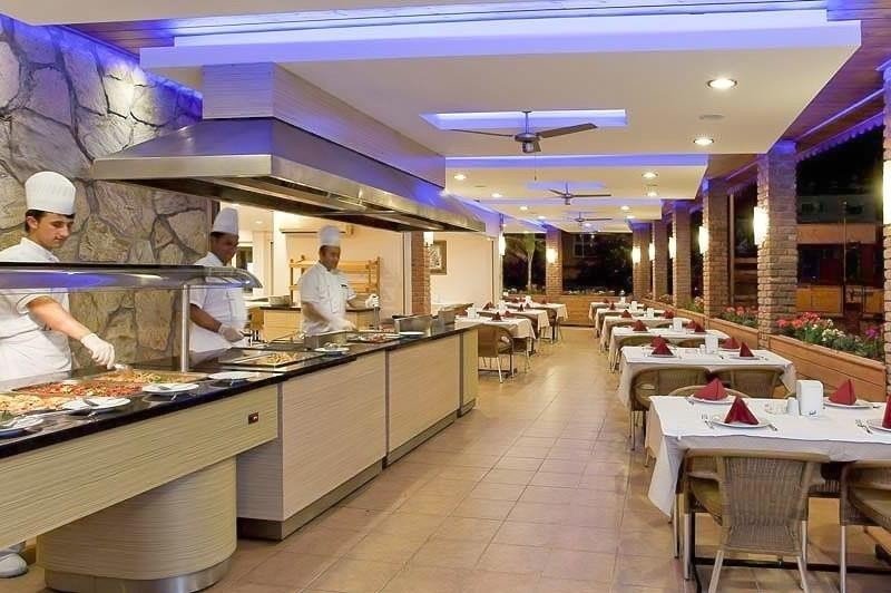 Alanya utazás Remi Hotel