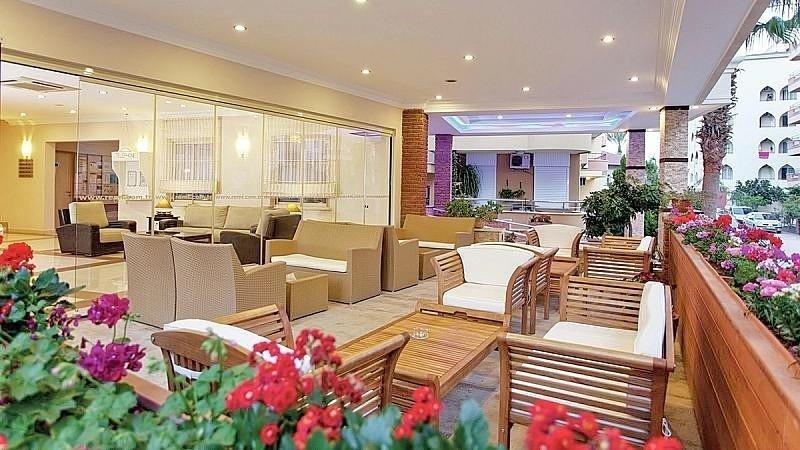 Alanya utazás Remi Hotel