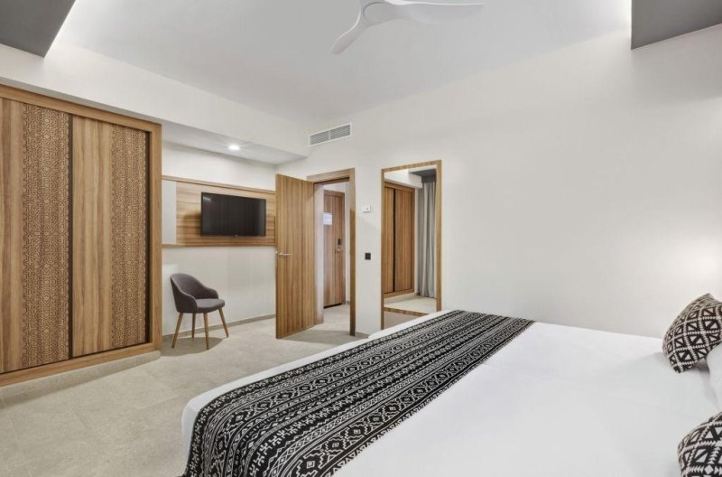 Zöld-foki-szigetek Sal utazás Riu Palace