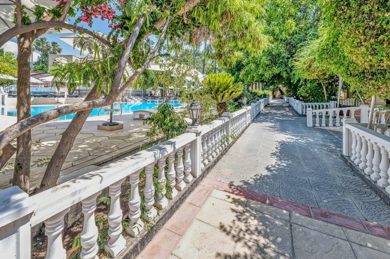 Ciprus utazás Riverside Garden Resort