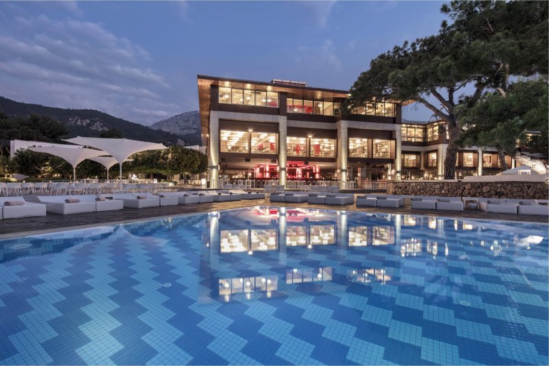 Kemer utazás Rixos Sungate