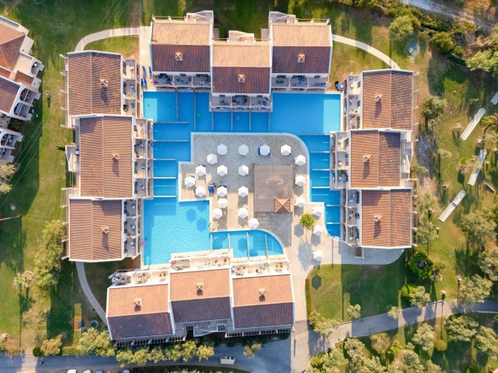 Korfu utazás Roda Beach Resort & Spa