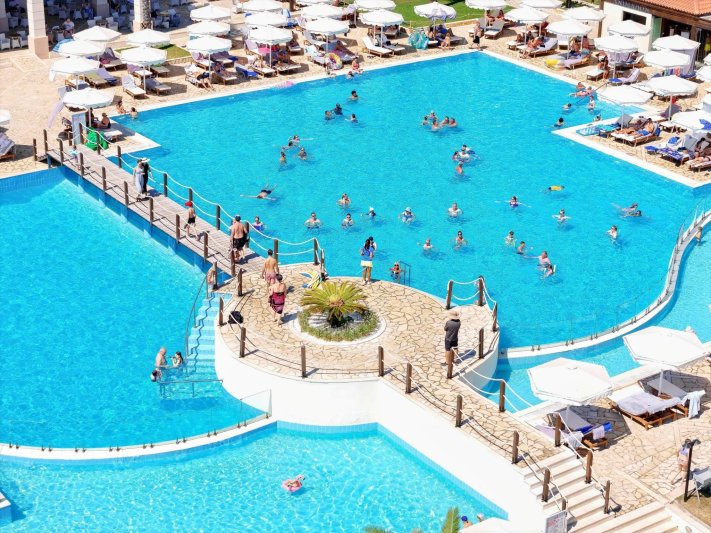 Korfu utazás Roda Beach Resort & Spa