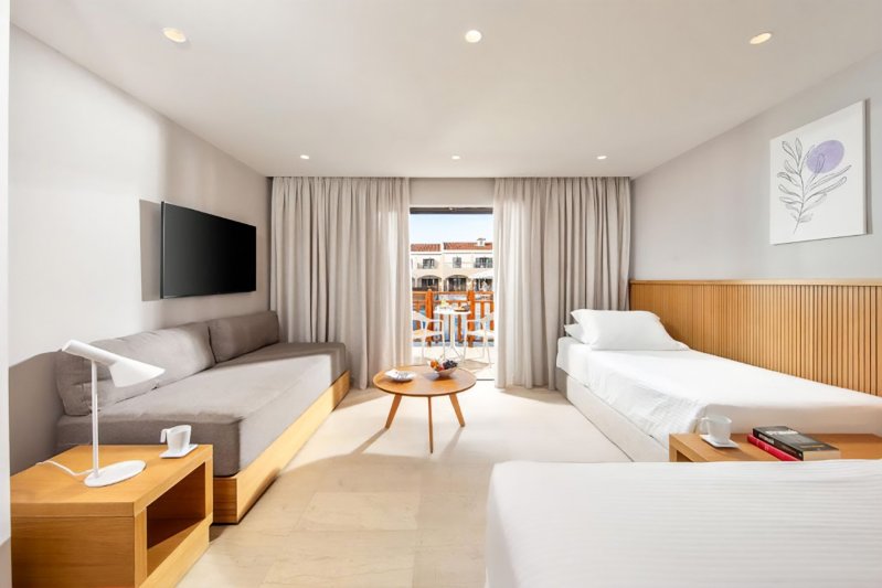 Családi szoba saját medencével