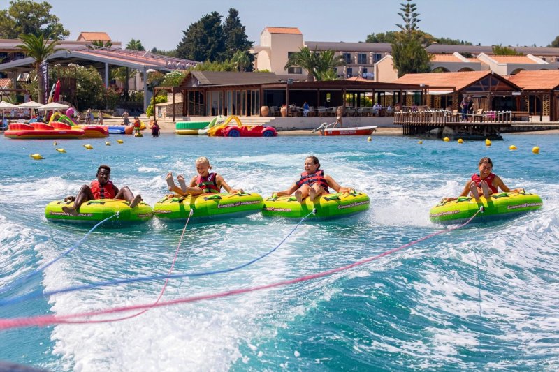 Korfu utazás Roda Beach Resort & Spa