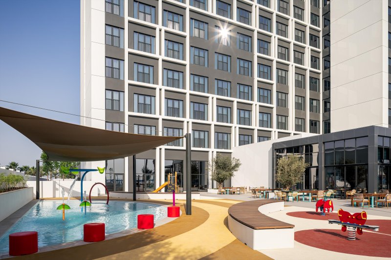 Dubai utazás Rove Al Marjan Island