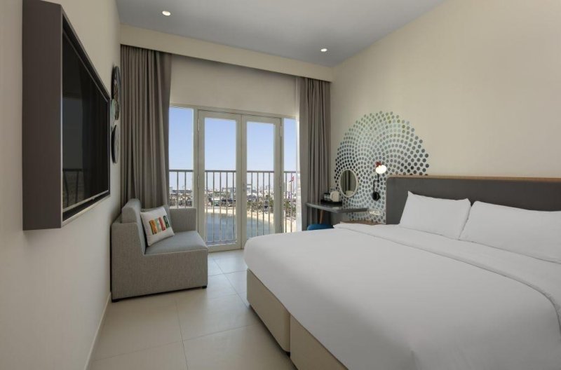 Dubai utazás Rove La Mer Beach