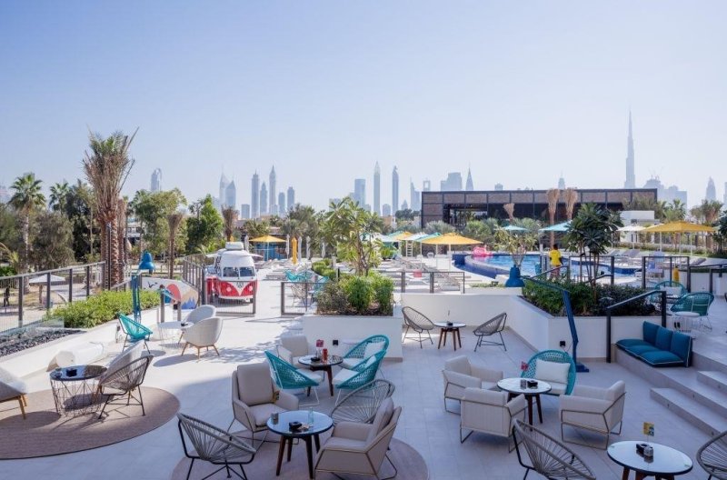 Dubai utazás Rove La Mer Beach