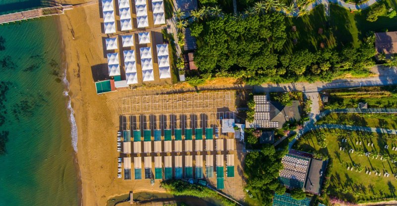 Royal Atlantis Spa & Resort Side