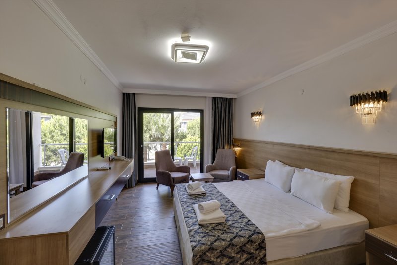 Standard Szárazföldre néző szoba