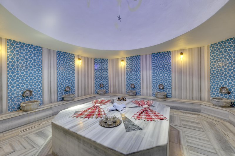 Kusadasi utazás Royal Beach Club