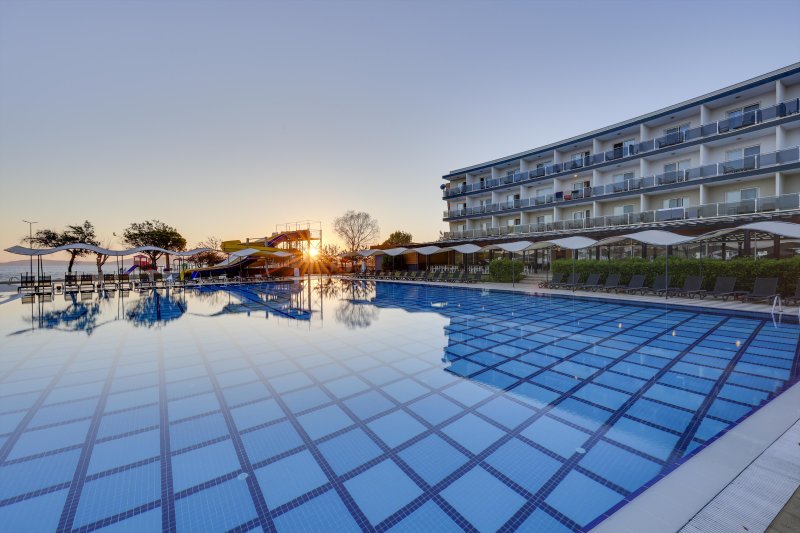 Kusadasi utazás Royal Beach Club