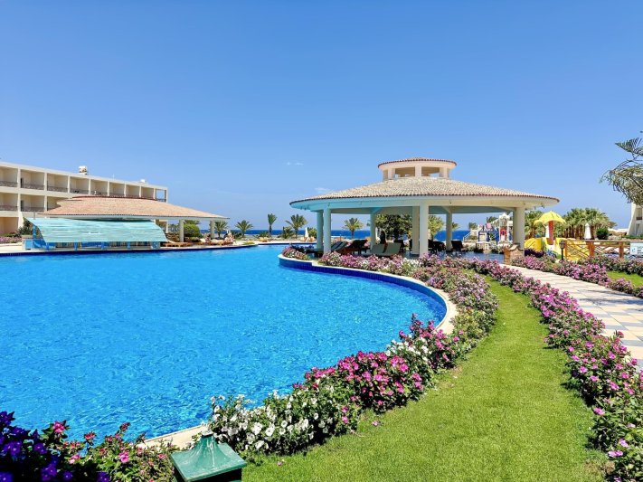 Marsa Alam utazás Royal Brayka Beach