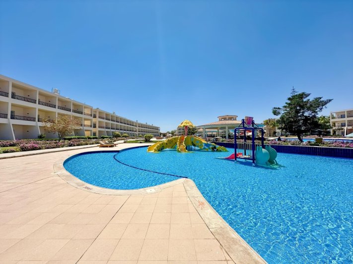 Marsa Alam utazás Royal Brayka Beach