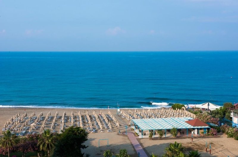 Alanya utazás Royal Garden Beach