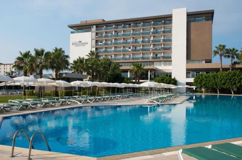Alanya utazás Royal Garden Beach