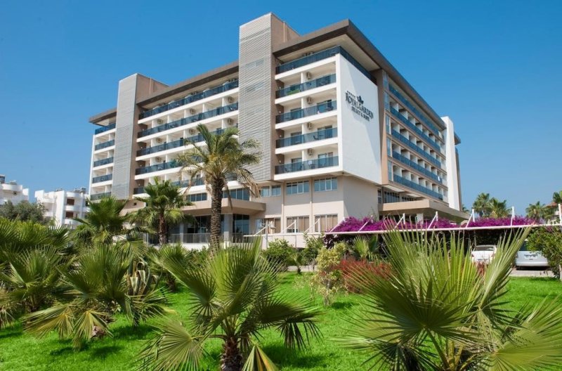Alanya utazás Royal Garden Beach