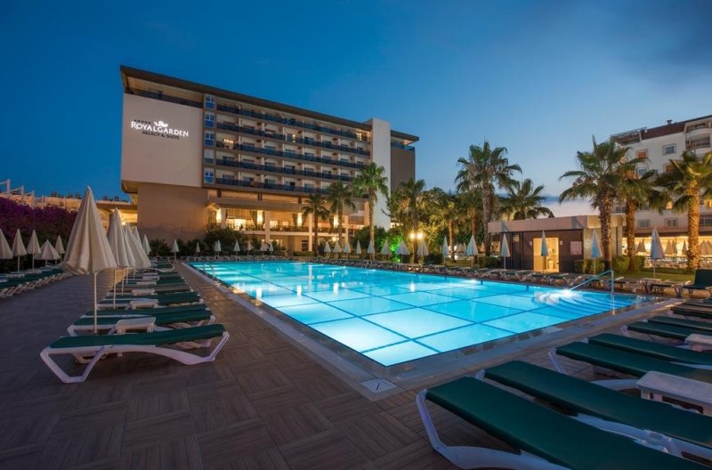 Alanya utazás Royal Garden Beach