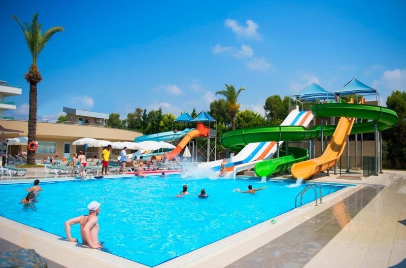 Alanya utazás Royal Garden Beach