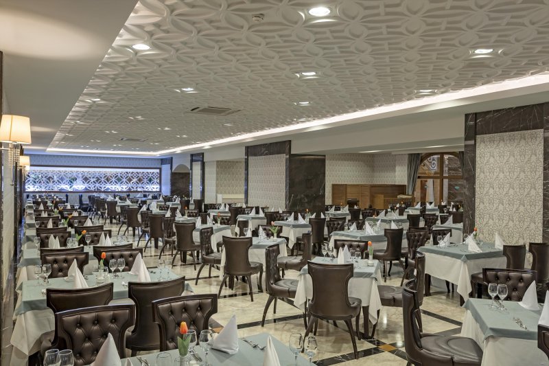 Antalya utazás Royal Holiday Palace