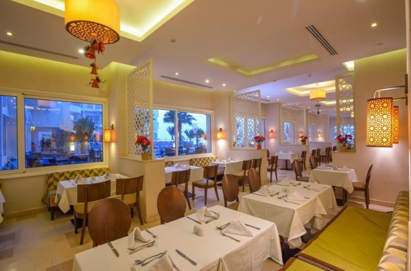 Hurghada utazás Royal Star Beach Resort