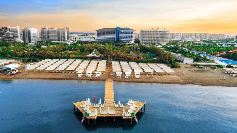 Antalya utazás Royal Wings