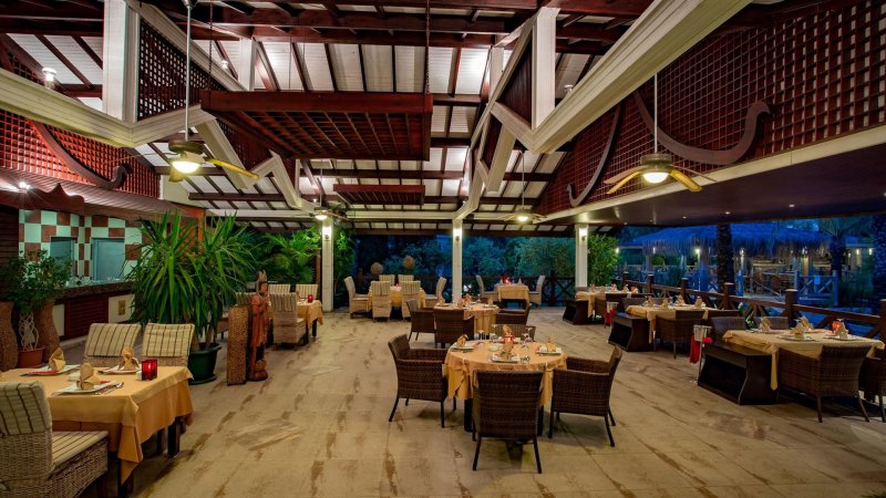 Antalya utazás Royal Wings