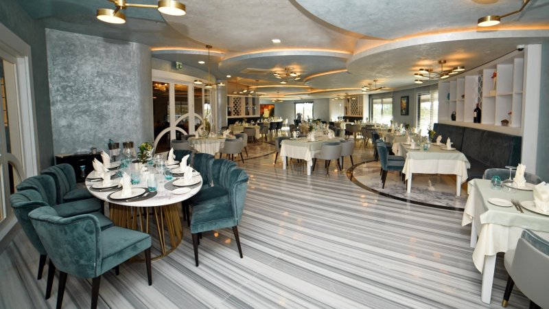 Antalya utazás Royal Wings