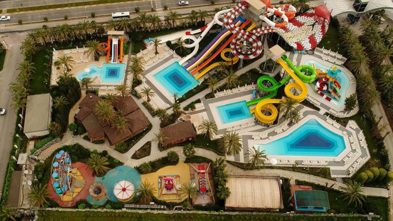 Antalya utazás Royal Wings