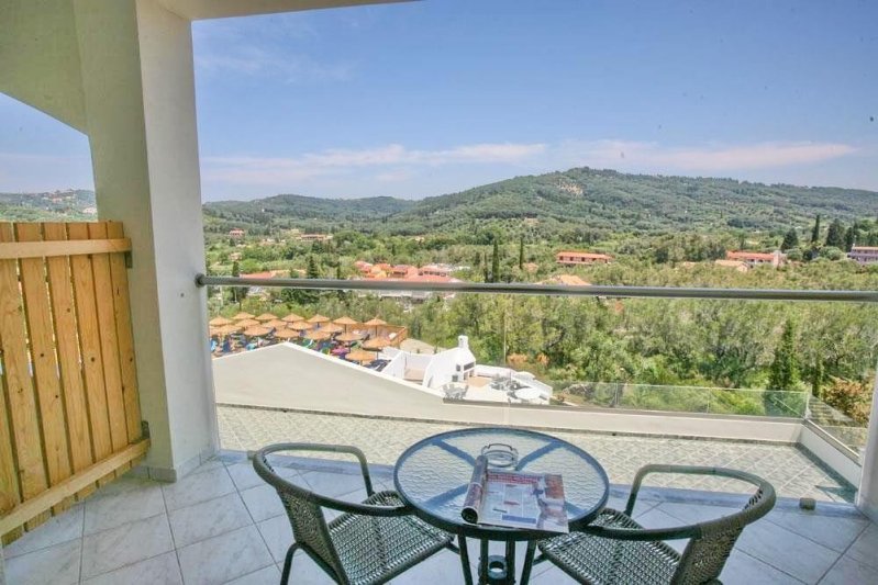 Korfu utazás Saint George Palace