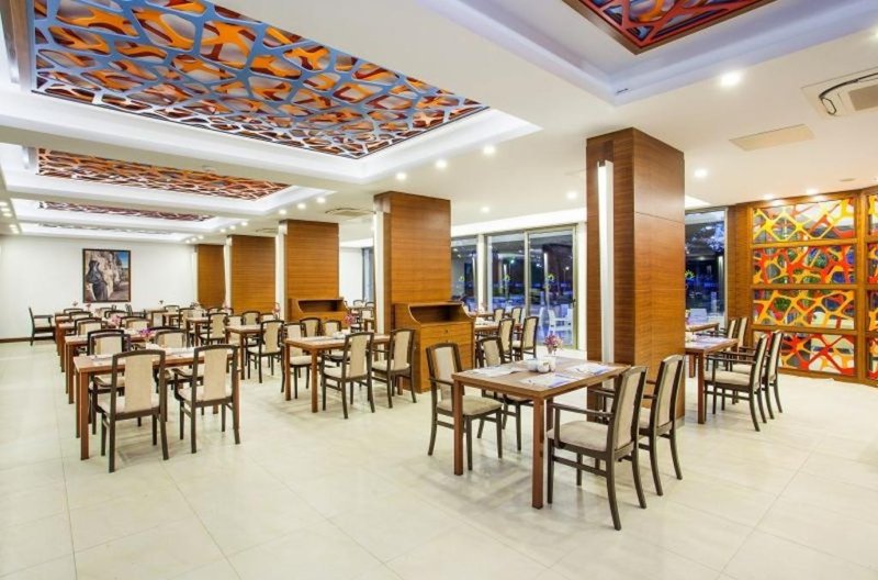 Észak-Ciprus utazás Salamis Bay Conti Resort