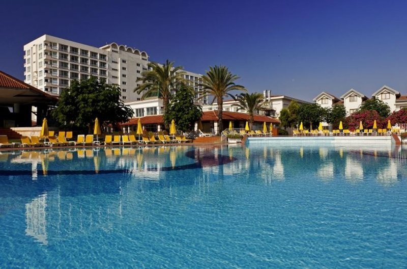 Észak-Ciprus utazás Salamis Bay Conti Resort