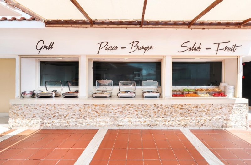 Észak-Ciprus utazás Salamis Bay Conti Resort