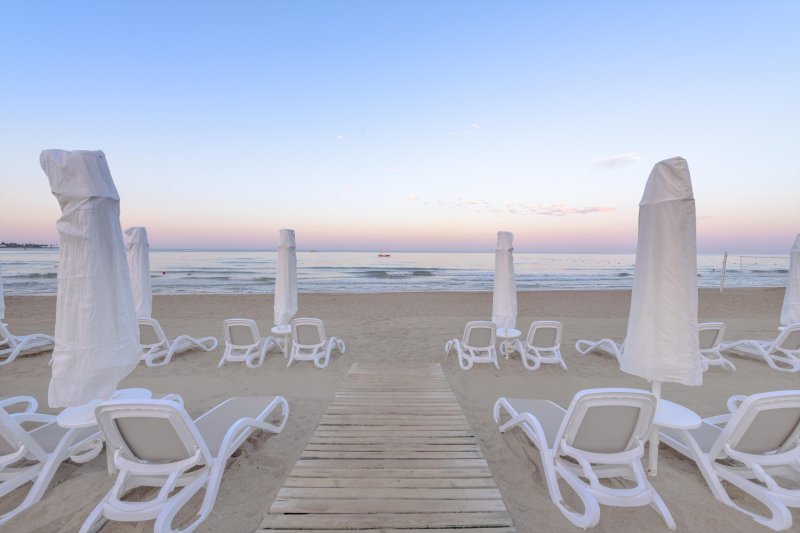 Sandy Beach Side
