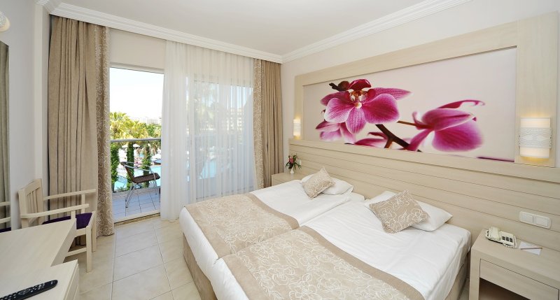 Komfort szoba kétszemélyes ággyal