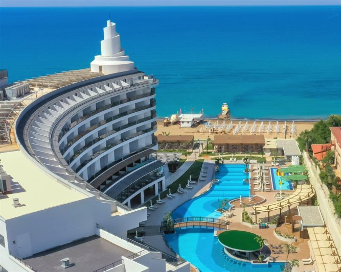 Seaden Quality Resort & Spa Side