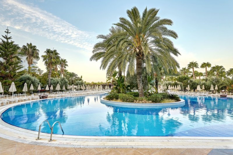 Seaden Sea World Resort and Spa Side