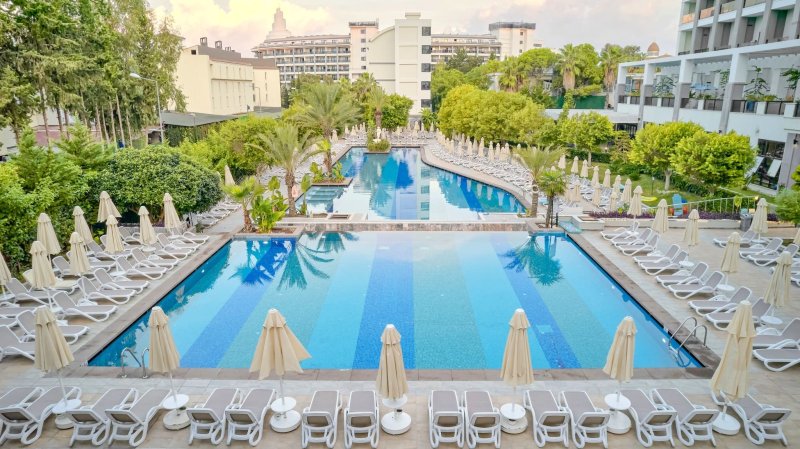 Seaden Valentine Resort Spa Side