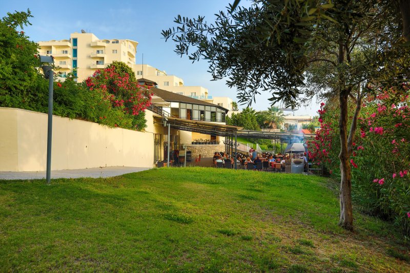 Kusadasi utazás Sealight Family Club