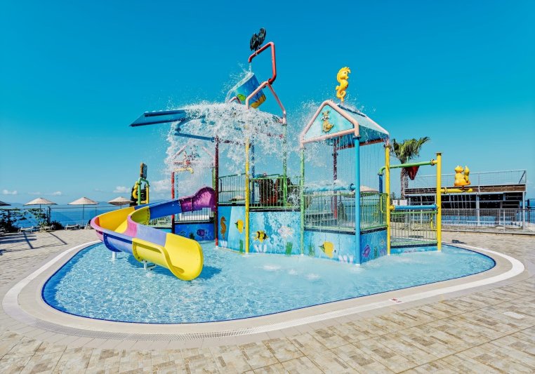 Kusadasi utazás Sealight Resort Hotel