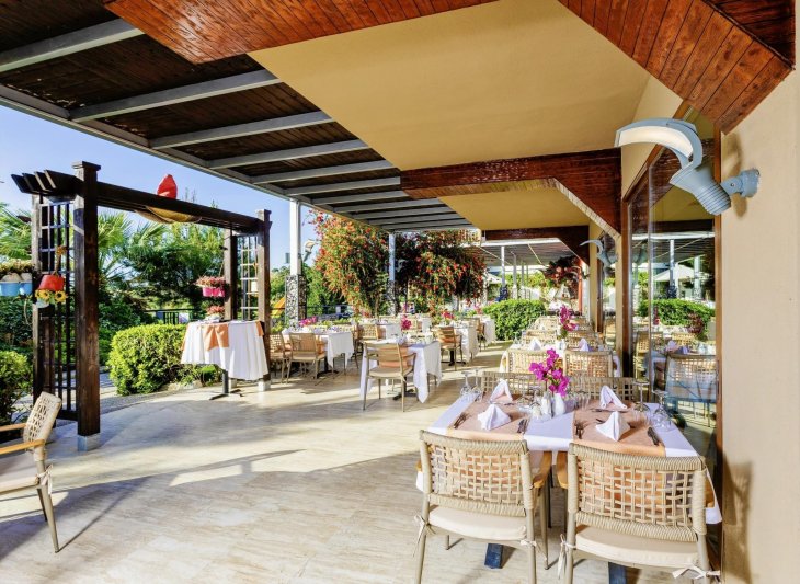 Kusadasi utazás Sealight Resort Hotel