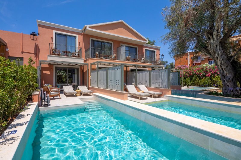 Kétágyas szoba saját medencével