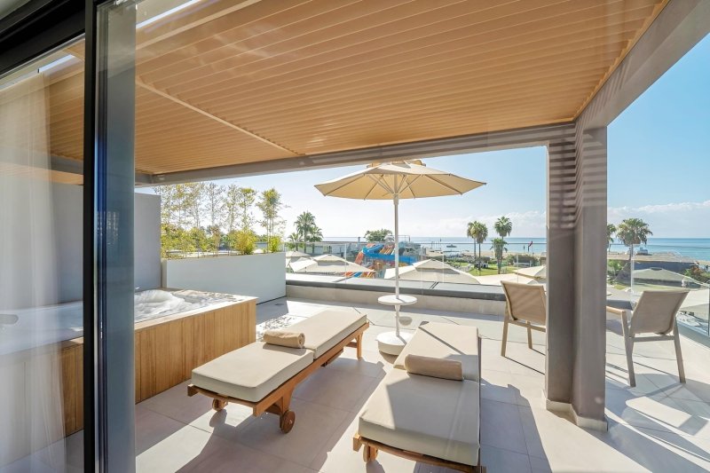 Junior lakosztály pezsgőfürdővel