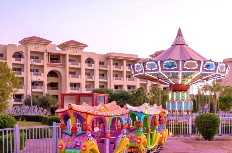 Hurghada utazás Serenity Fun City